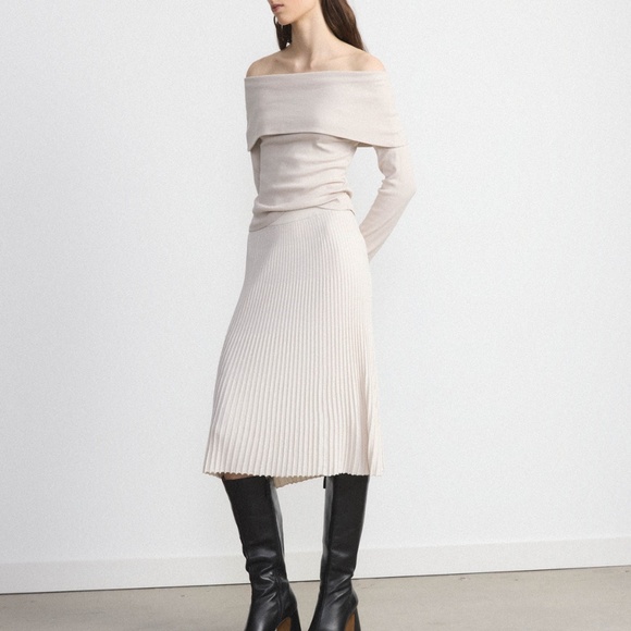 NWT Frank & Oak // The Ribbed Midi Skirt in Natural Beige - Picture 2 of 5